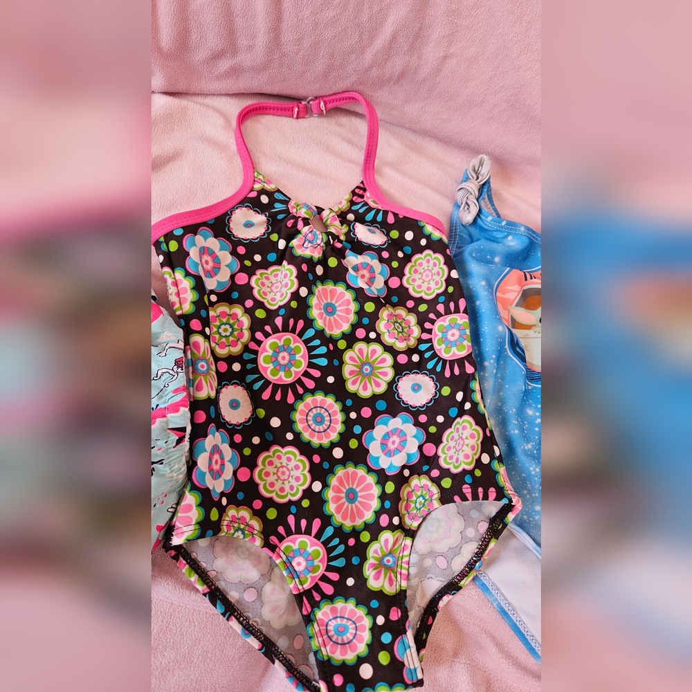 4 pc Little Girls sz3T Swimwear BUNDLE - Picture 3 of 10